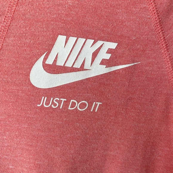 Nike pink top - Picture 3 of 3